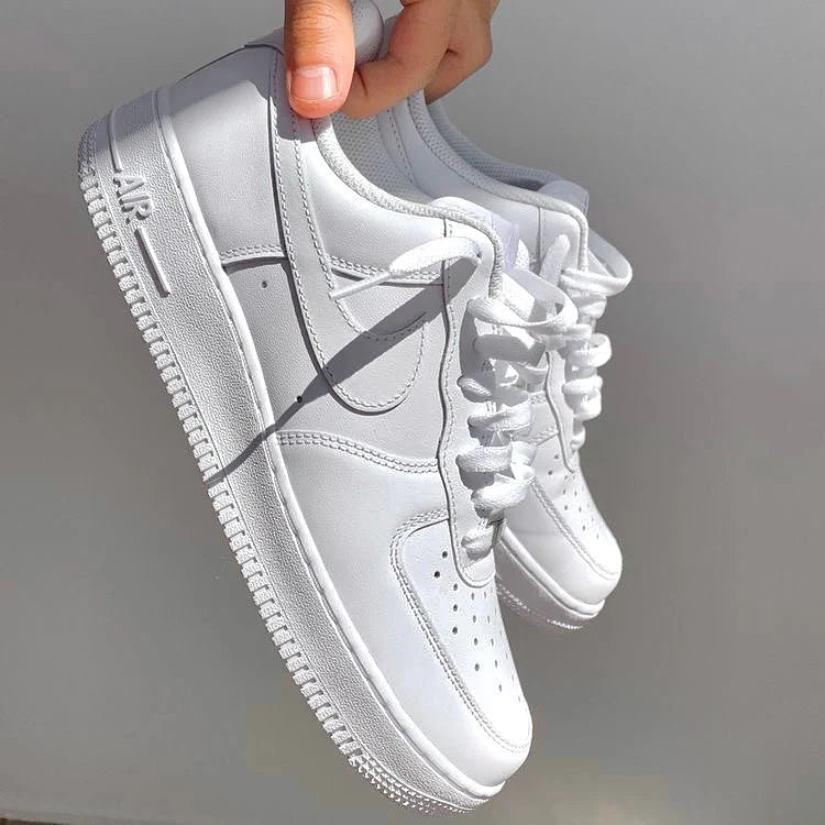 NIKE AIR FORCE 1 WHITE